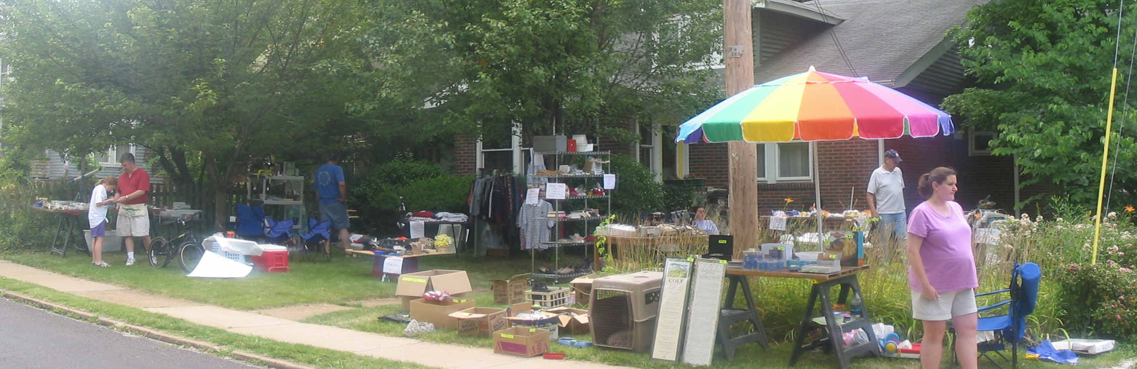 2007_06_23 yard sale.jpg